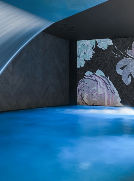 hotel pool