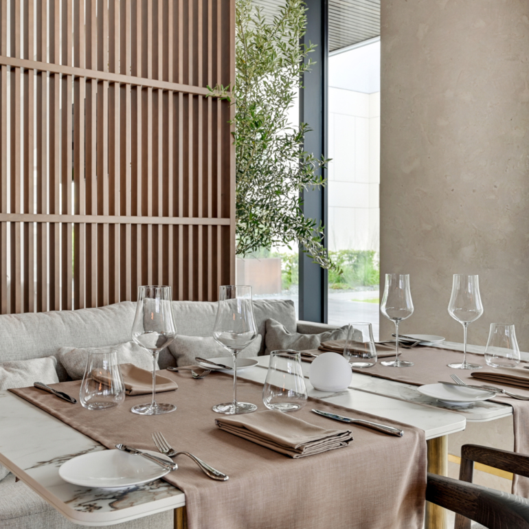hotel restaurant