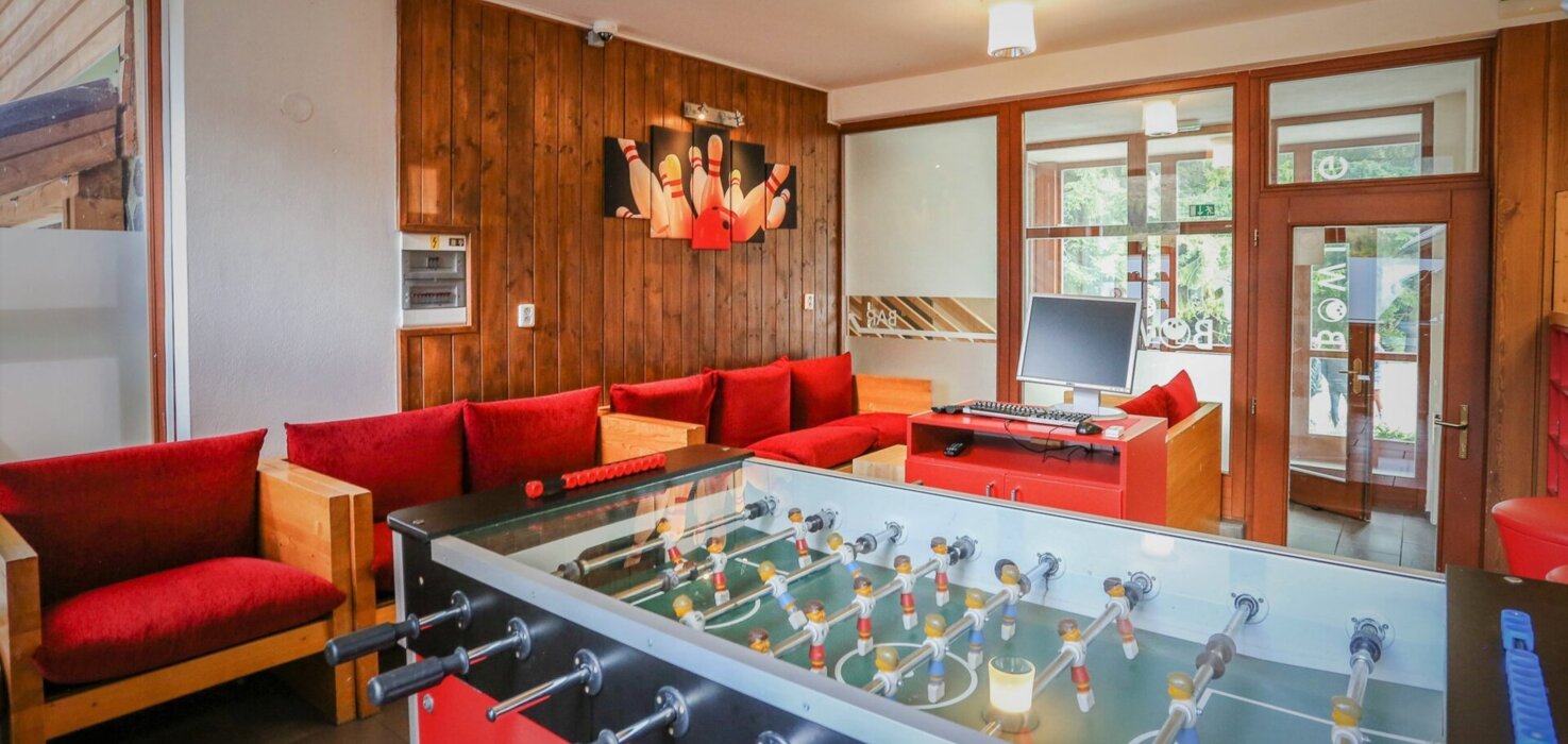 Stolný futbal v Demänovskej doline, Jasná. Zábava pre deti. Aktivity pre deti Jasná.