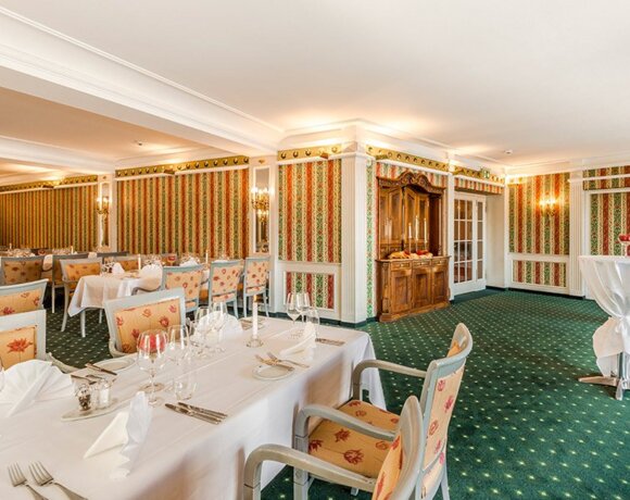 Banquet room in the Hotel Monopol Lucerne.