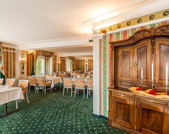 Banquet room in the Monopol.