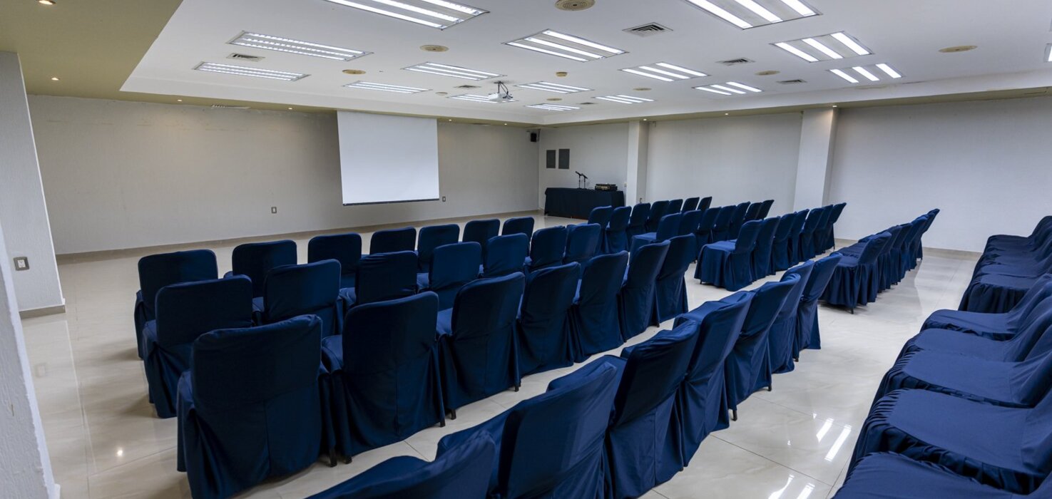 Salon Edzna - Montaje: Auditorio - Capacidad Max: 160 personas