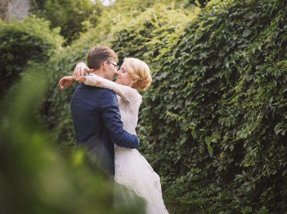 ślub w plenerze w hotelu pod warszawą