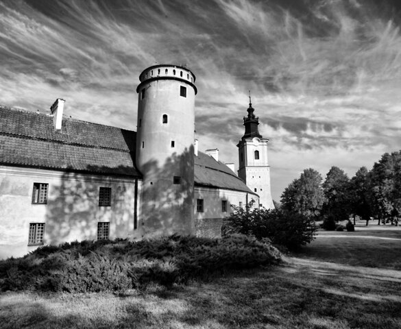 Opactwo pod Warszawą