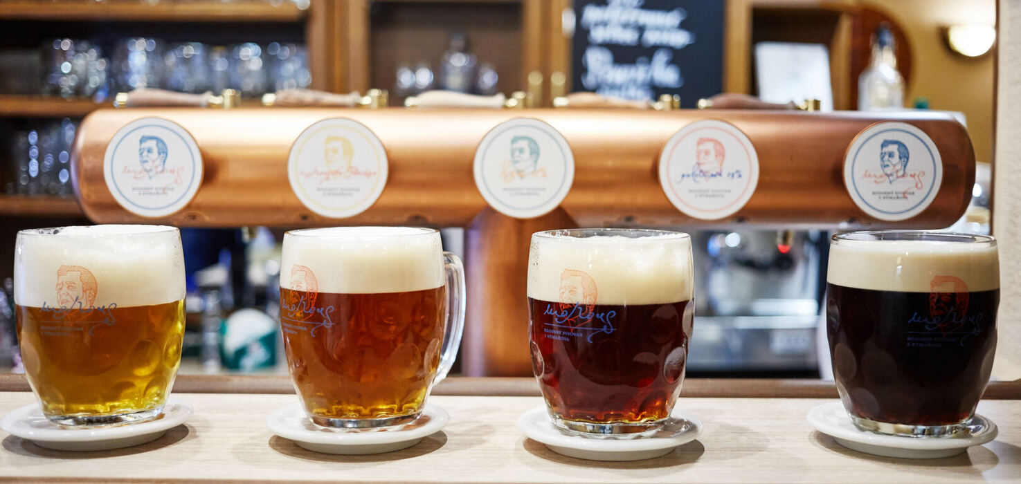 Točená piva z rodinného pivovaru Morous v Hotelu Slunce Rýmařov v Jeseníkách od světlého ležáku po černou 14.