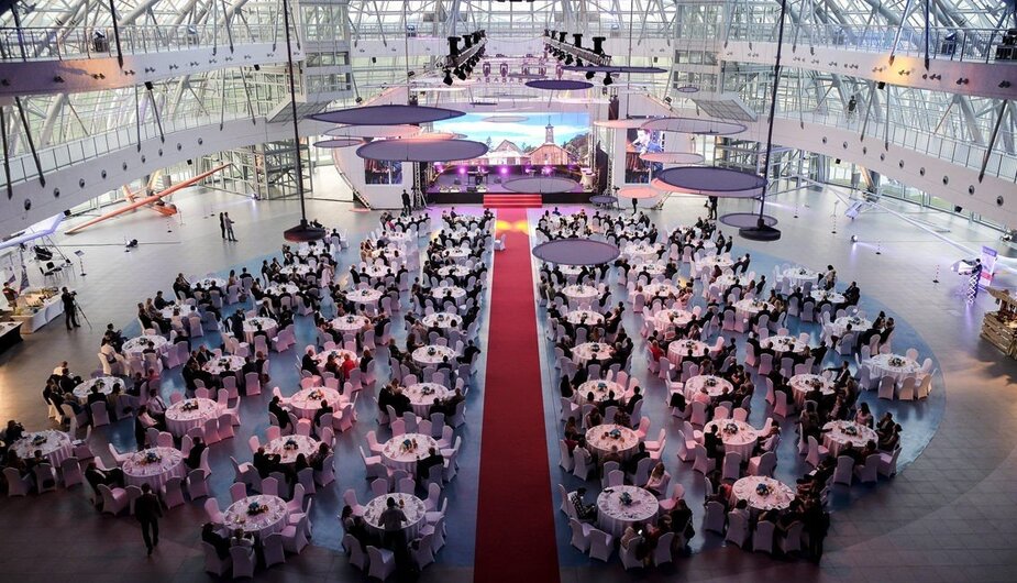 Imprezy firmowe Rzeszów - catering