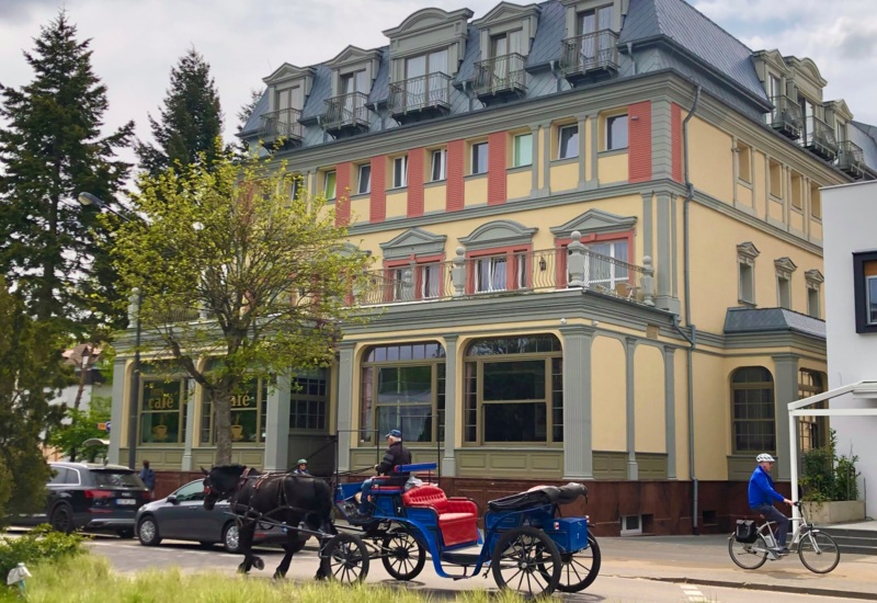 Hotel Irys w Świnoujściu widok z promenady