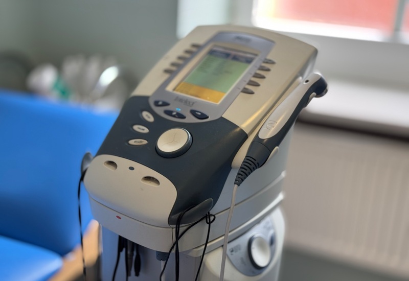 zbliżenie na profesjonalny aparat do ultradźwięków w hotelu Irys w Świnoujściu