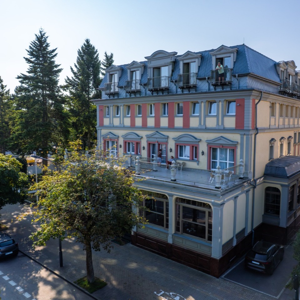 Elewacja frontowa Hotel Irys w Świnoujściu