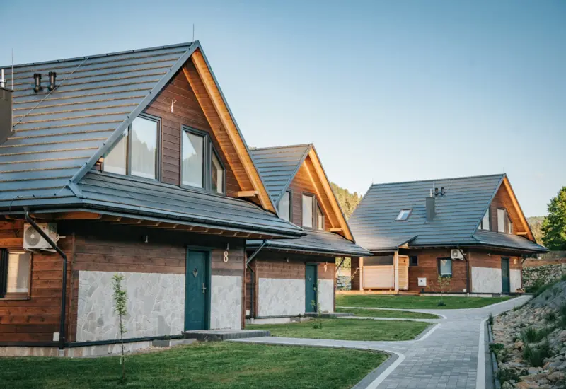 Przytulny domek na weekend w naturze – Jabłonki Resort & SPA