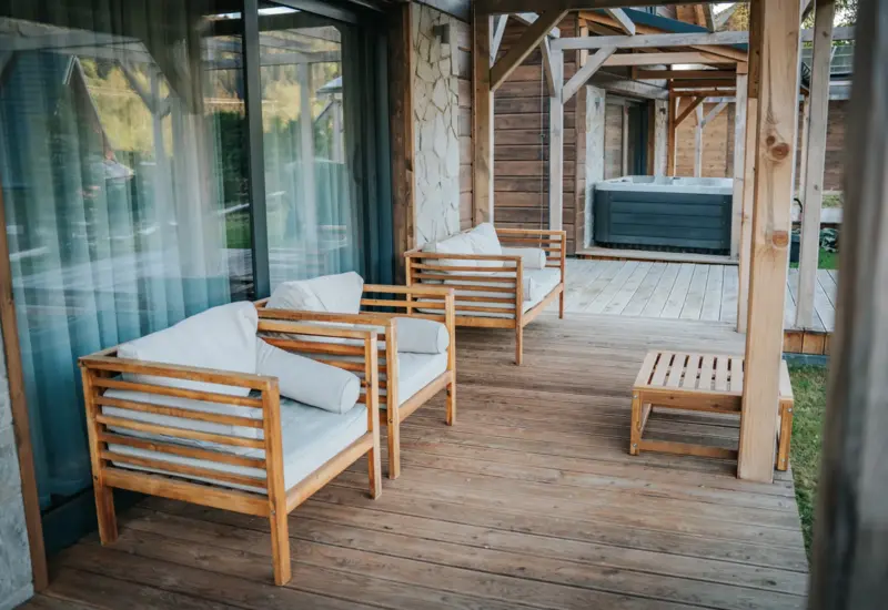 Drewniany domek letniskowy w Bieszczadach – Jabłonki Resort & SPA