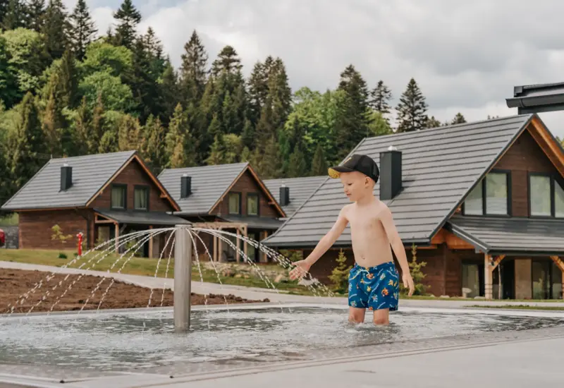 Brodzik dziecięcy przy basenie – Jabłonki Resort & SPA