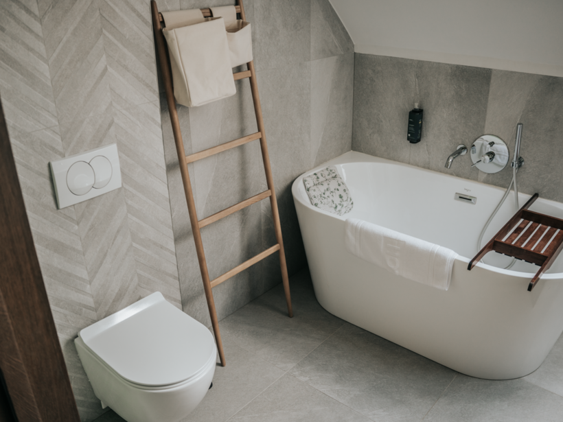 Wanna w eleganckiej łazience – Jabłonki Resort & SPA