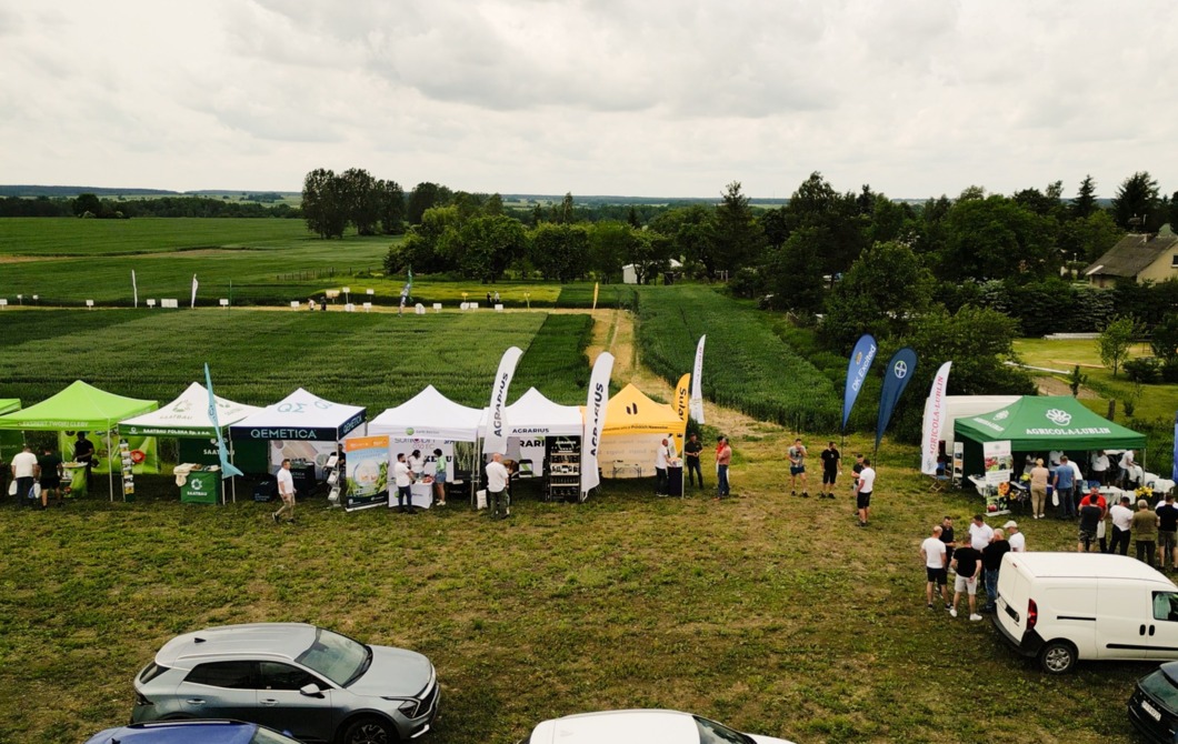 dni pola farma pola uprawne event rolniczy rozległy teren józefin korczew siedlce