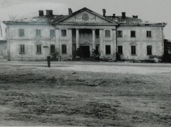 Pałac w Korczewie - wojna i okres powojenny