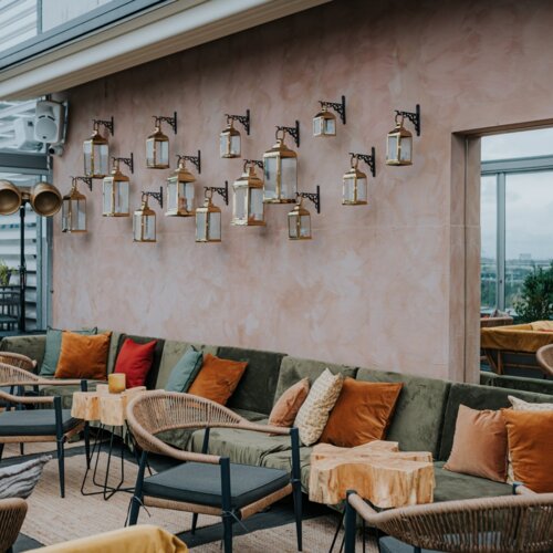 Bar auf dem Dach mit herrlichem Blick auf Danzig.