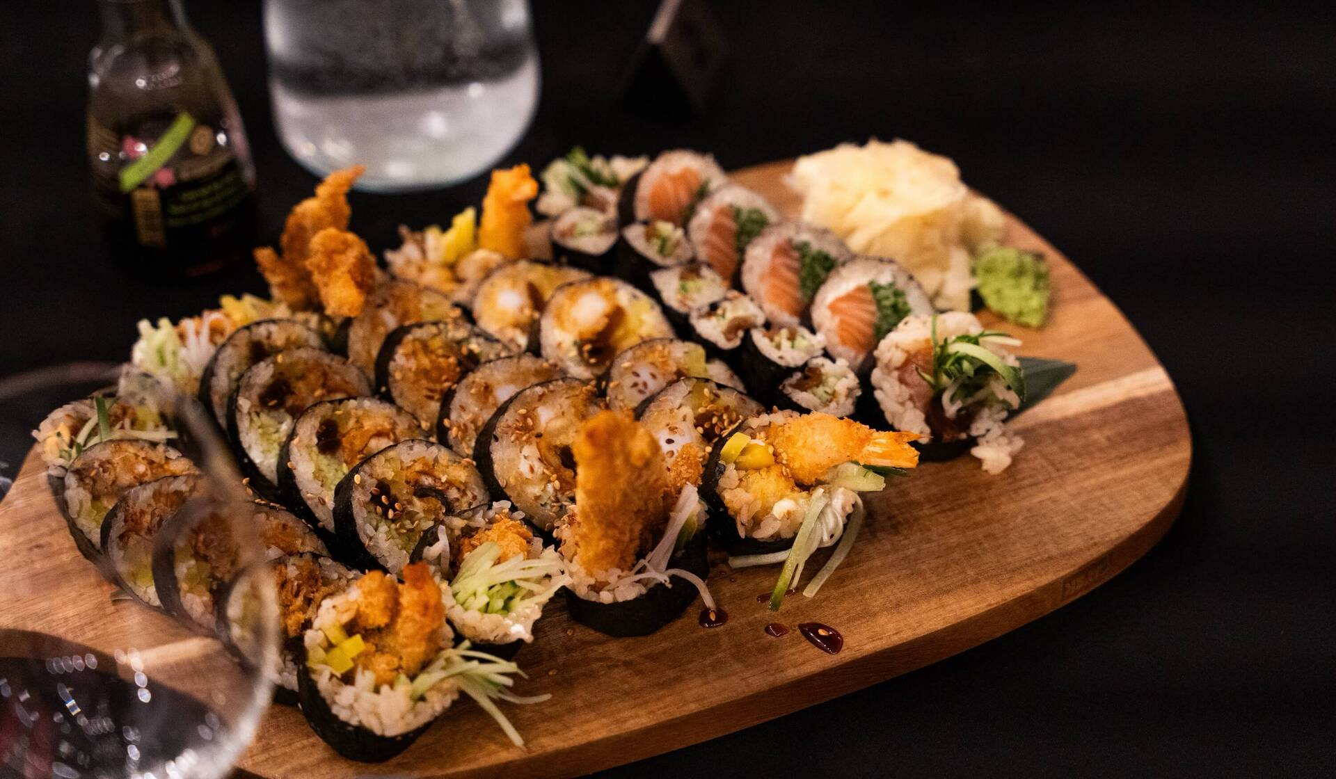 kolacja sushi na weekendzie japońskim w młynie klekotki