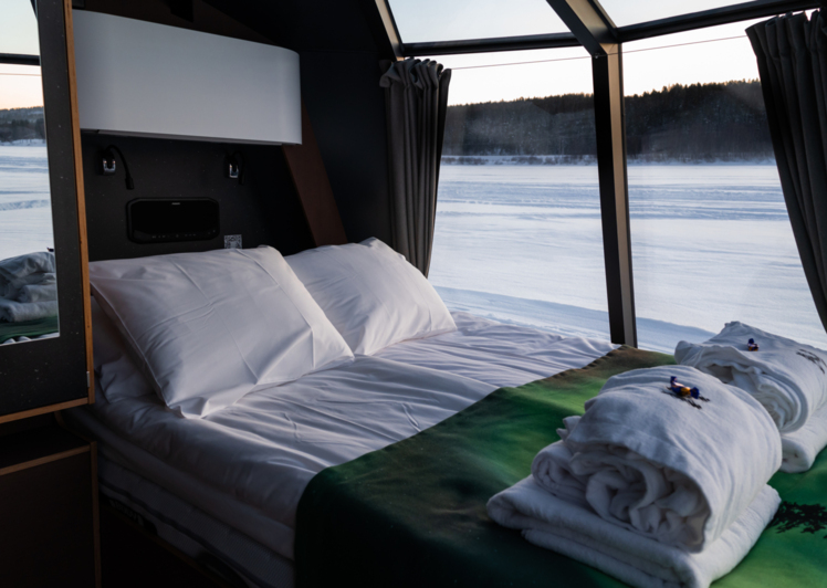 Nova Galaxy Village, Igloo hotel Rovaniemi Lapland, Winter Rovaniemi, Glass Igloo hotel Rovaniemi