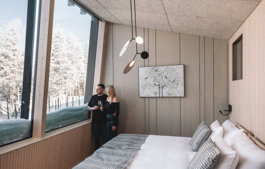 Pariskunta Nova Skyland Hotellissa