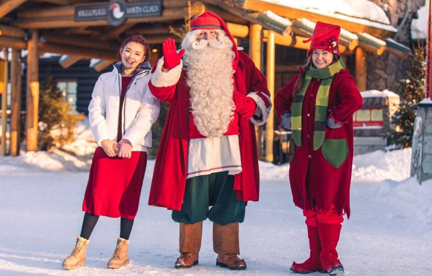 Joulupukki vierailemassa Nova Skyland Hotellissa