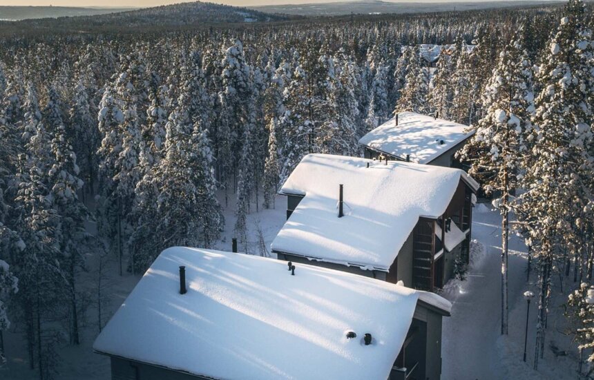 Nova Skyland Hotellin mökit talvella