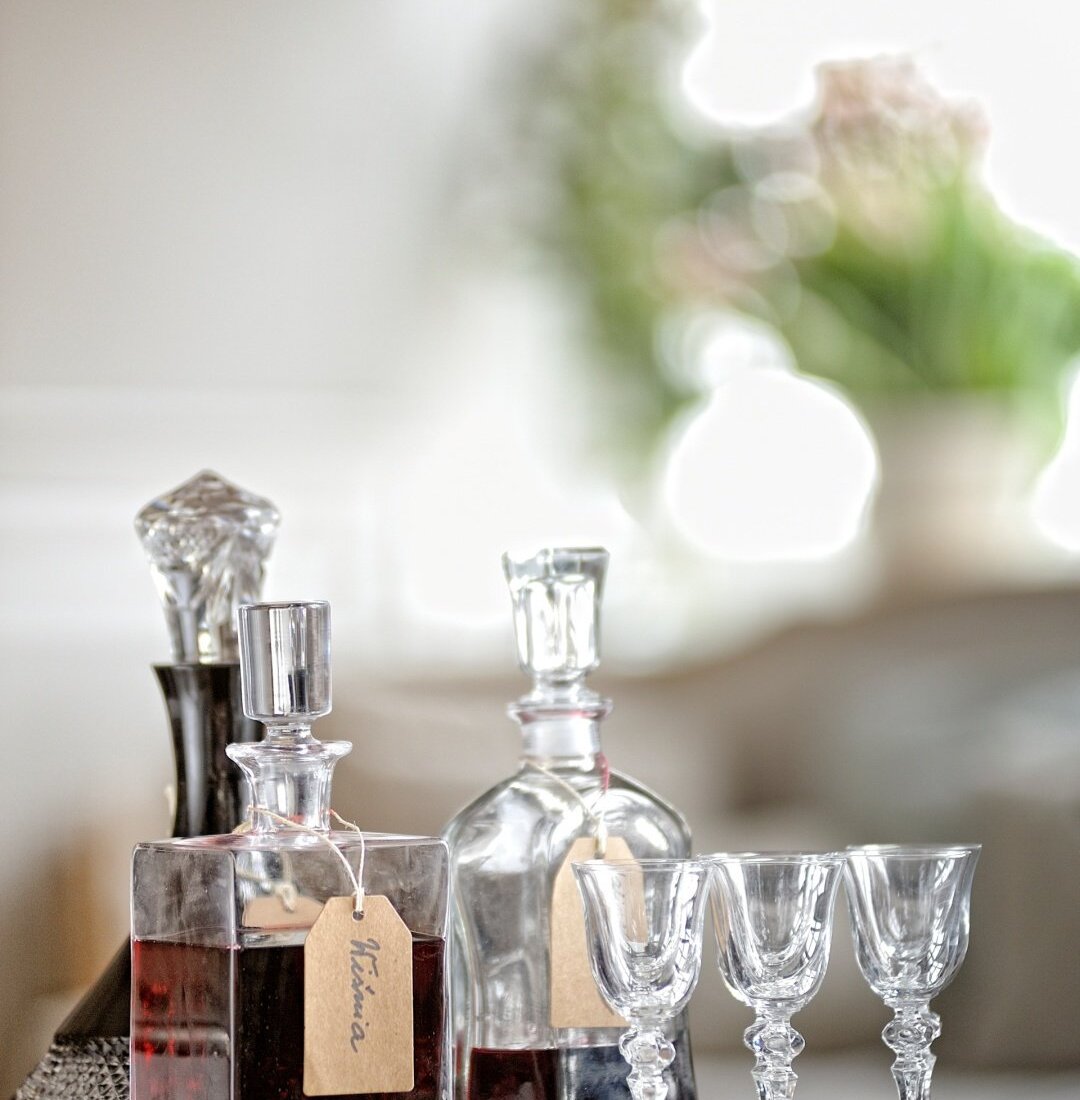 Nalewki z Pałacu Kamieniec. Kryształowe karafki