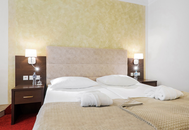 Wygodny Pokój Komfort Plus z dużym łóżkiem