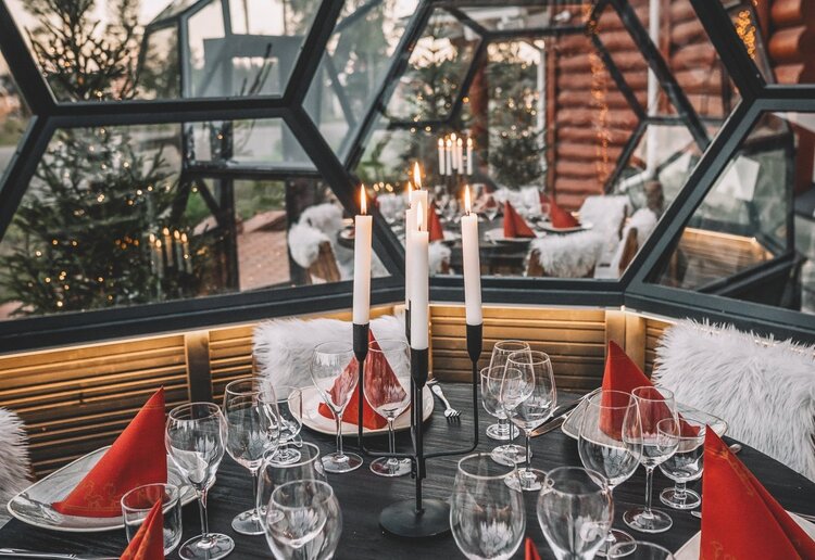 Dinner at glass igloo
