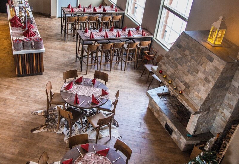 Viihtyisä ravintola