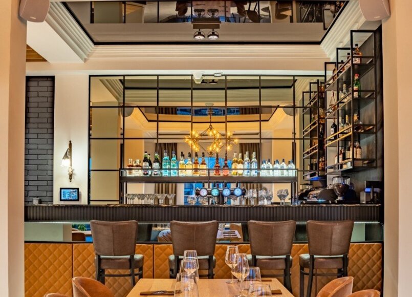 Kameralne wnętrza restauracji