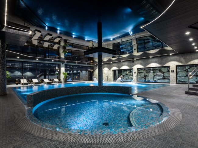 pool 5-star hotel paddling pool Karpacz jacuzzi relaxation wellness spa apartment luxury