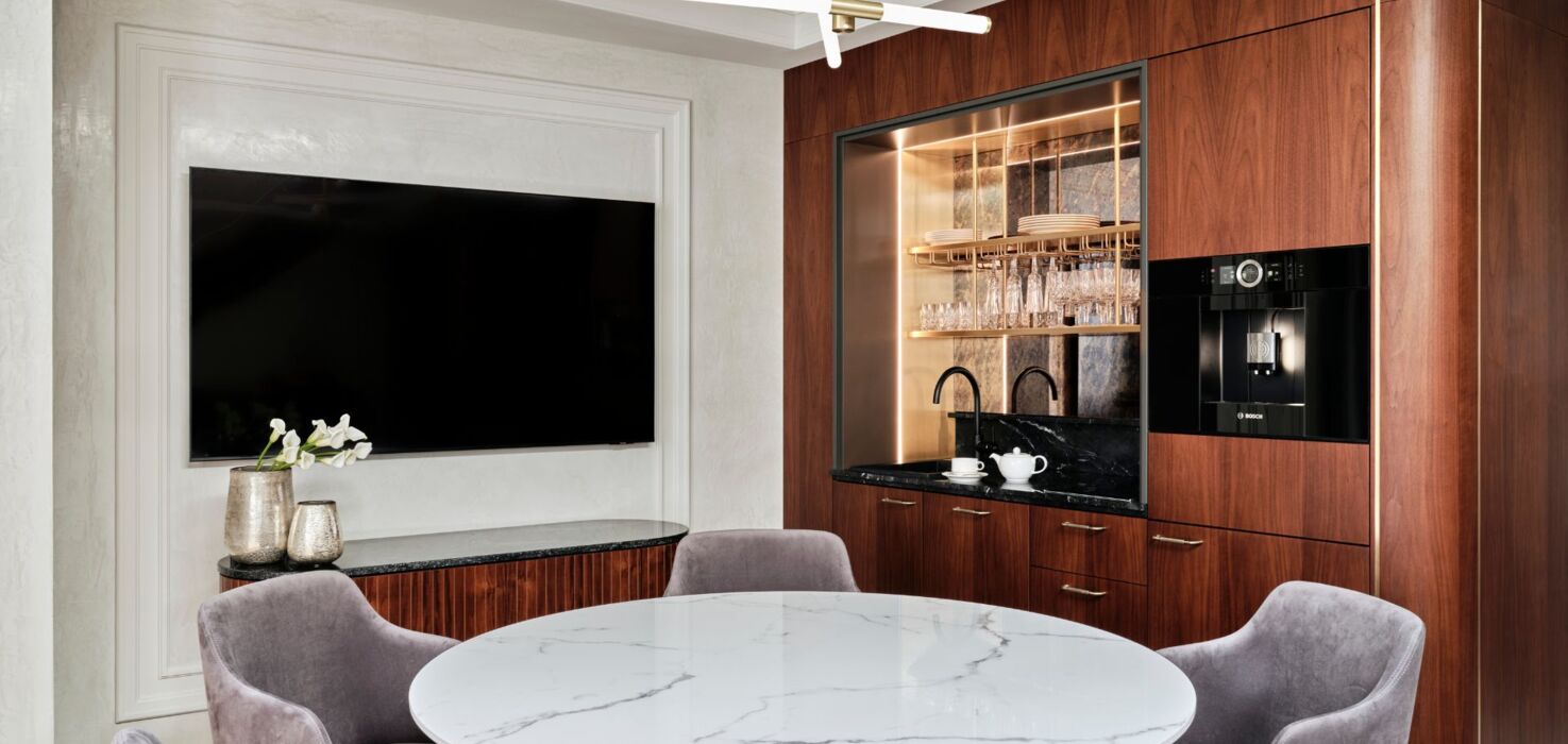 Art Deco interior for a meeting – elegant space with unique details and timeless sophistication.