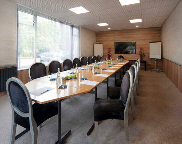 The Cumberland Hotel Boardroom in Bournemouth, Window View