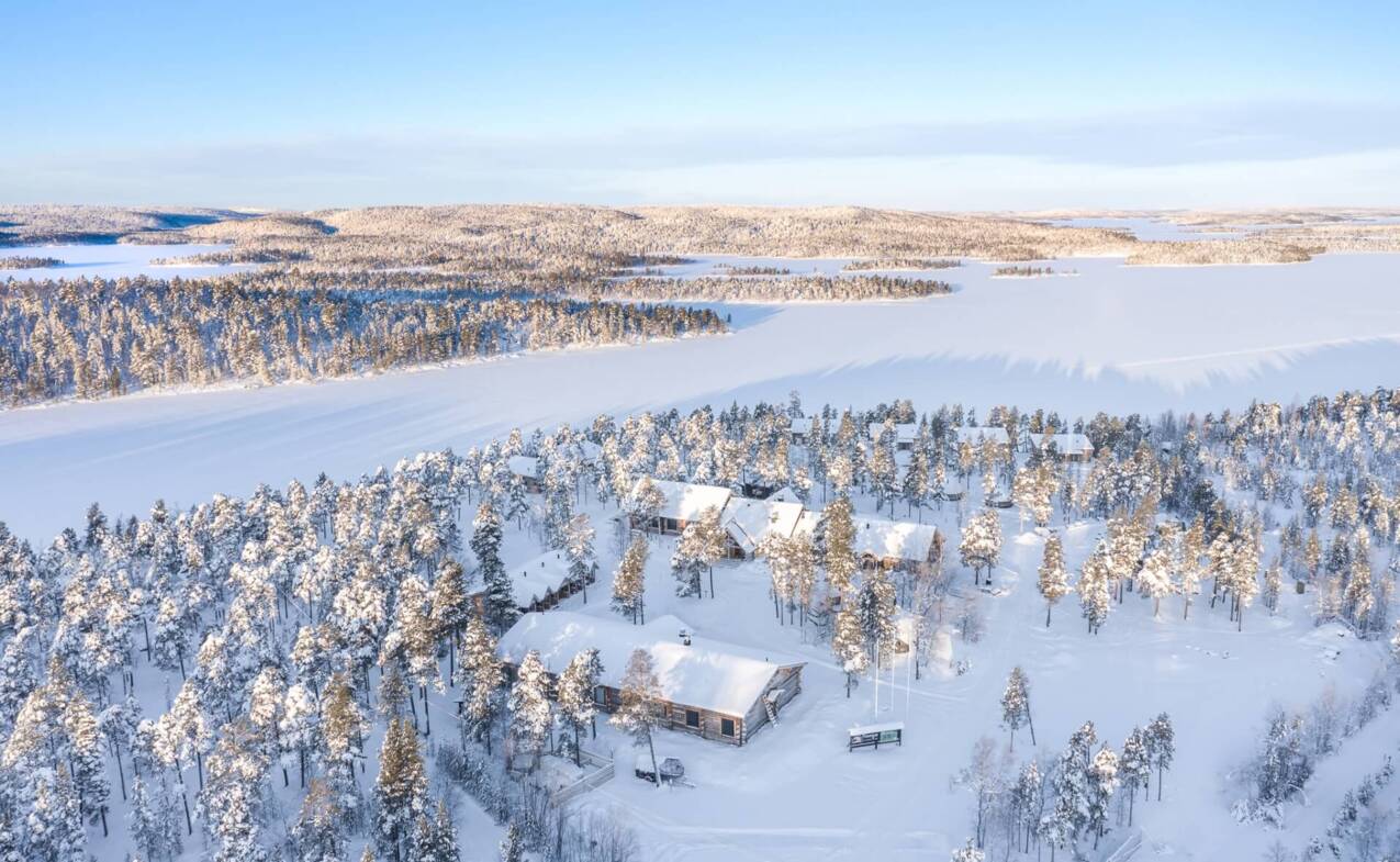 Wilderness Hotel Nangu Lapland Finland, winter, Inari lake shore, boutique hotel for adults only