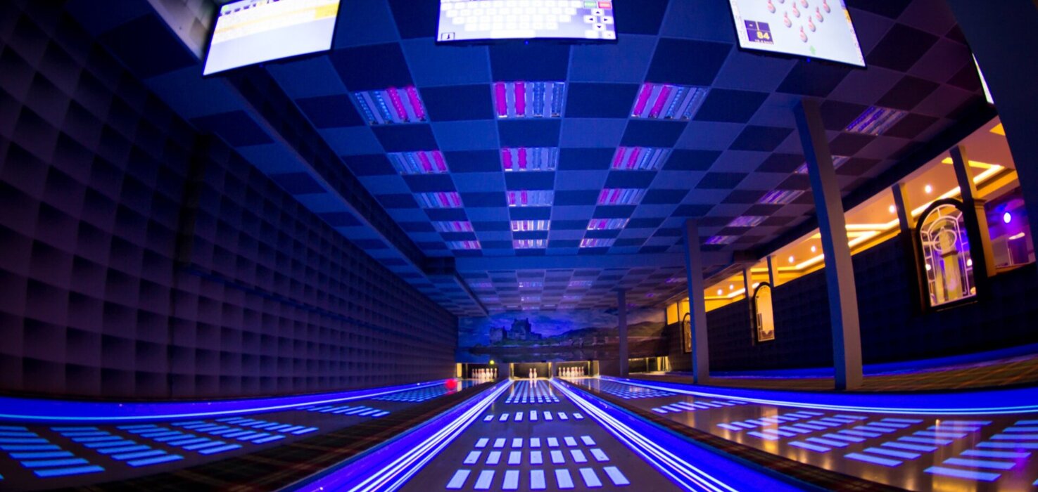 Kręgielnia w Częstochowie w hotelu Złote Arkady widok na tory