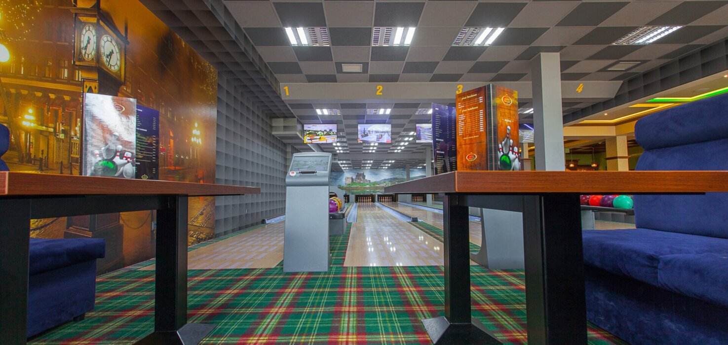 Kręgielnia w Częstochowie w hotelu Złote Arkady widok na tory