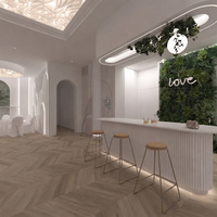 Elegancka sala eventowa z białym barkiem i trzema stołkami, zielonym panelem 'love', nakrytami krzesłami, miękkim oświetleniem i chevron podłogą.